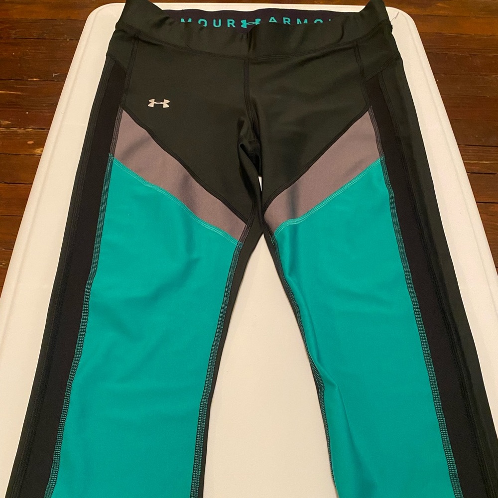 🔴Under Armour Multicolor Active Pants